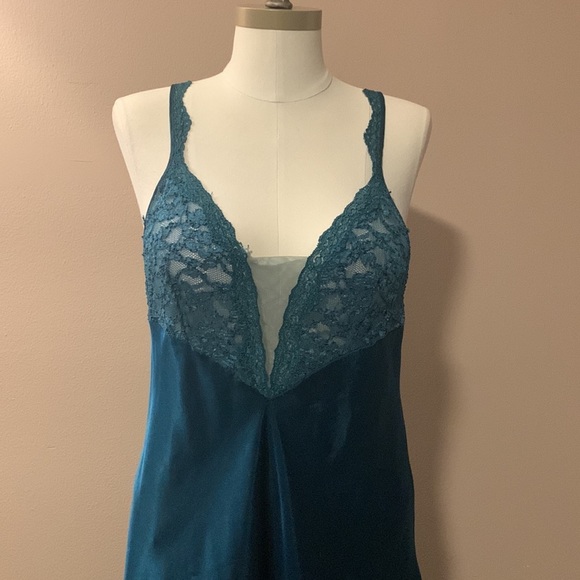 Vintage Victoria’s Secret slip camise size M- fair condition - Picture 6 of 17